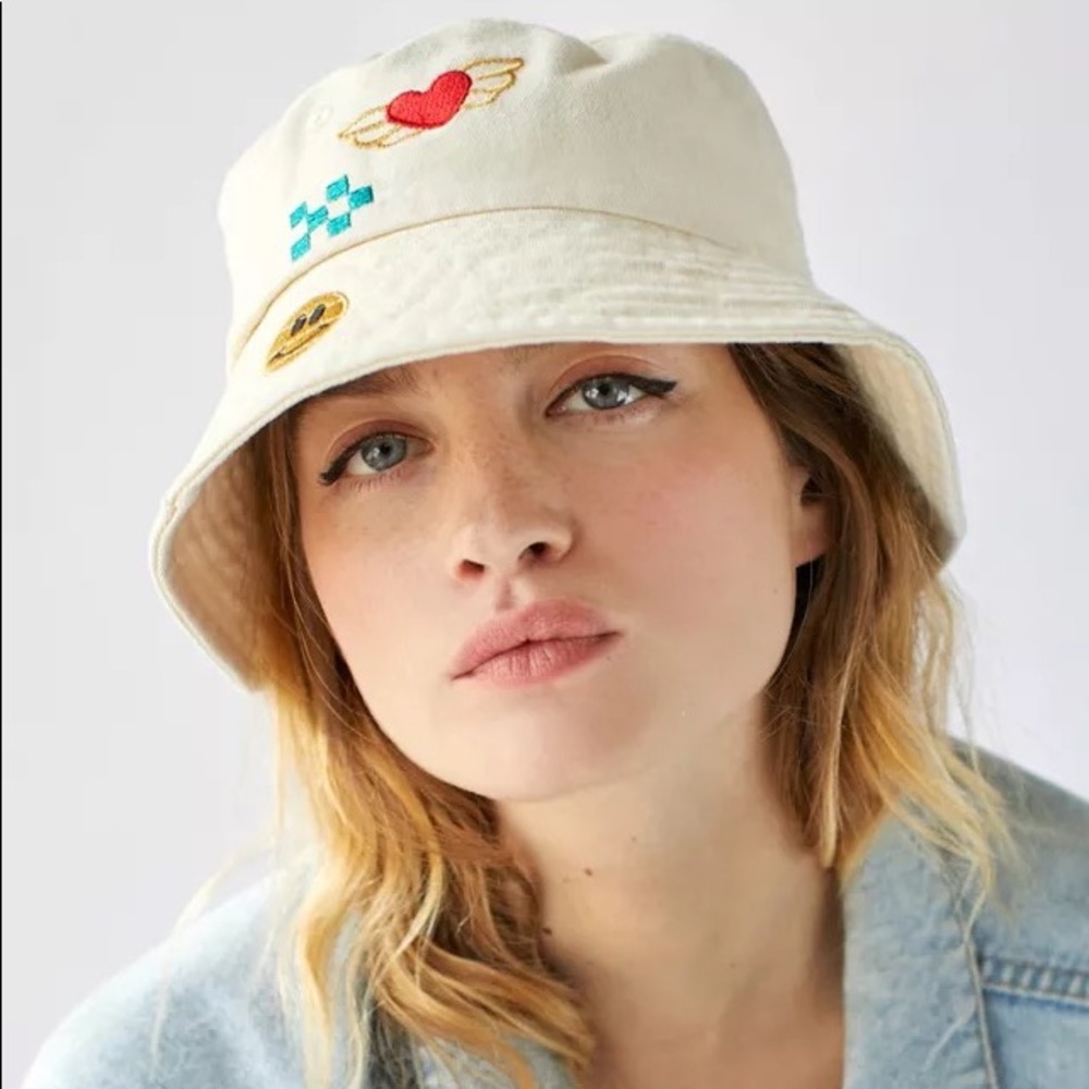 UO Poppy Embroidered Bucket Hat